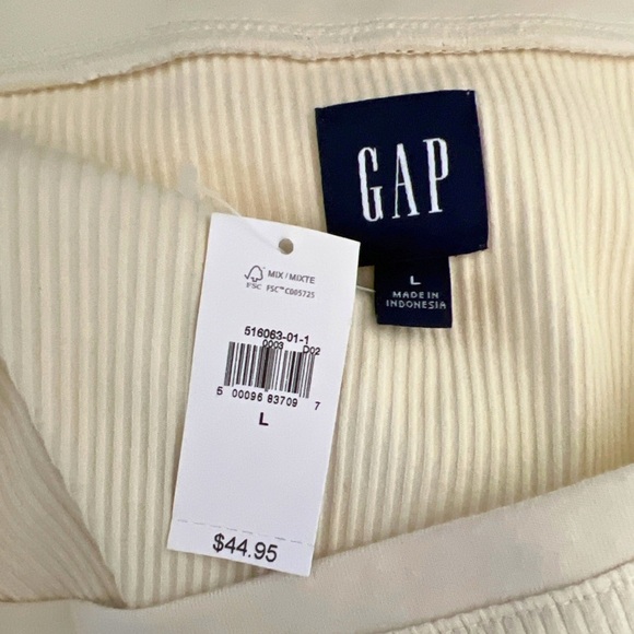 GAP (Large - NWT) Off-Cream Off-The-Shoulder Ladies Fitted Long Sleeve Bodysuit - Picture 6 of 8